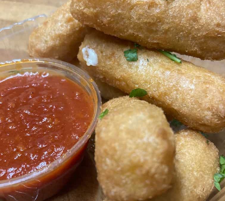 Mozzarella Sticks (6)